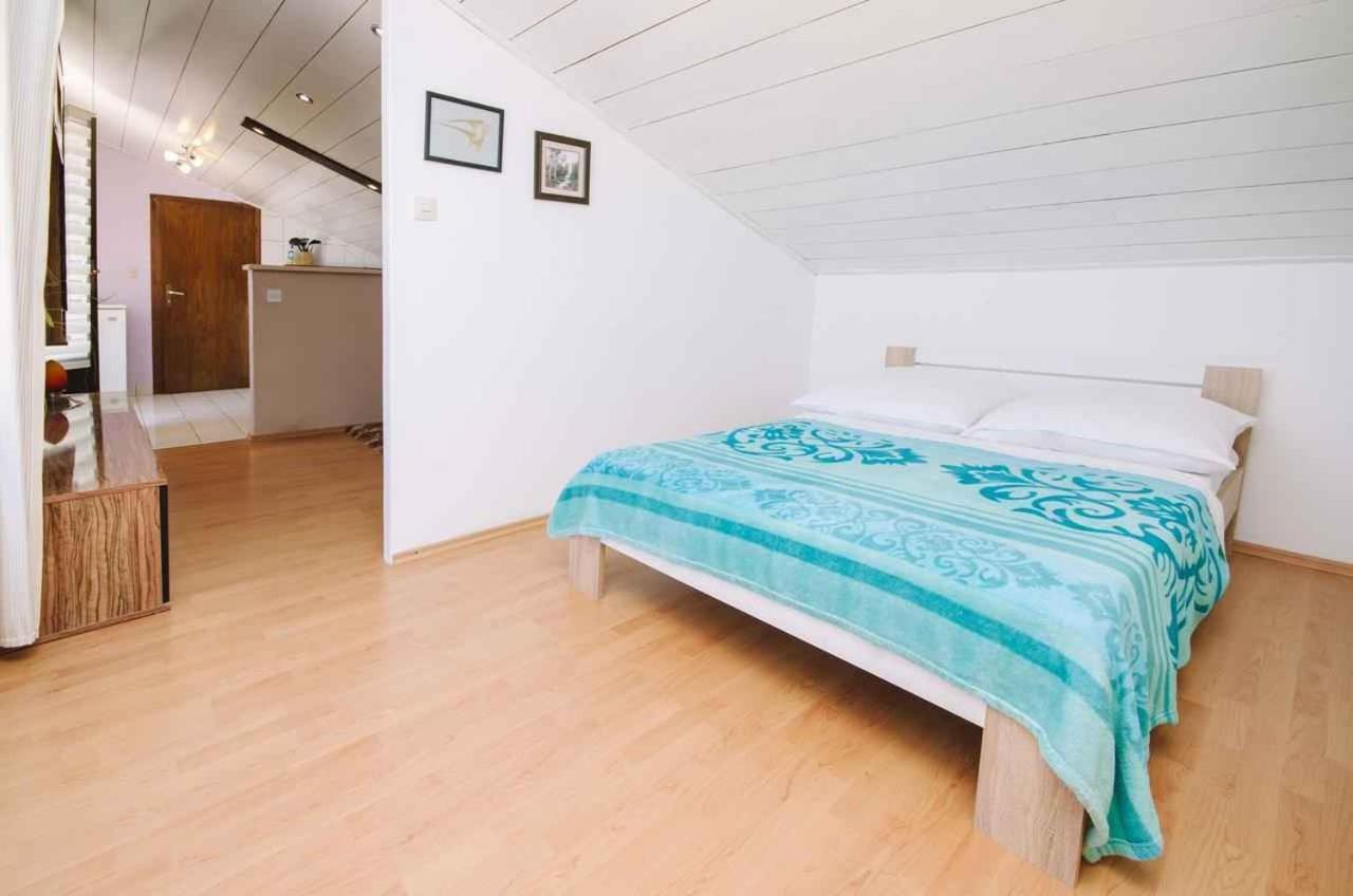 Apartment In Crikvenica 39210 Eksteriør bilde